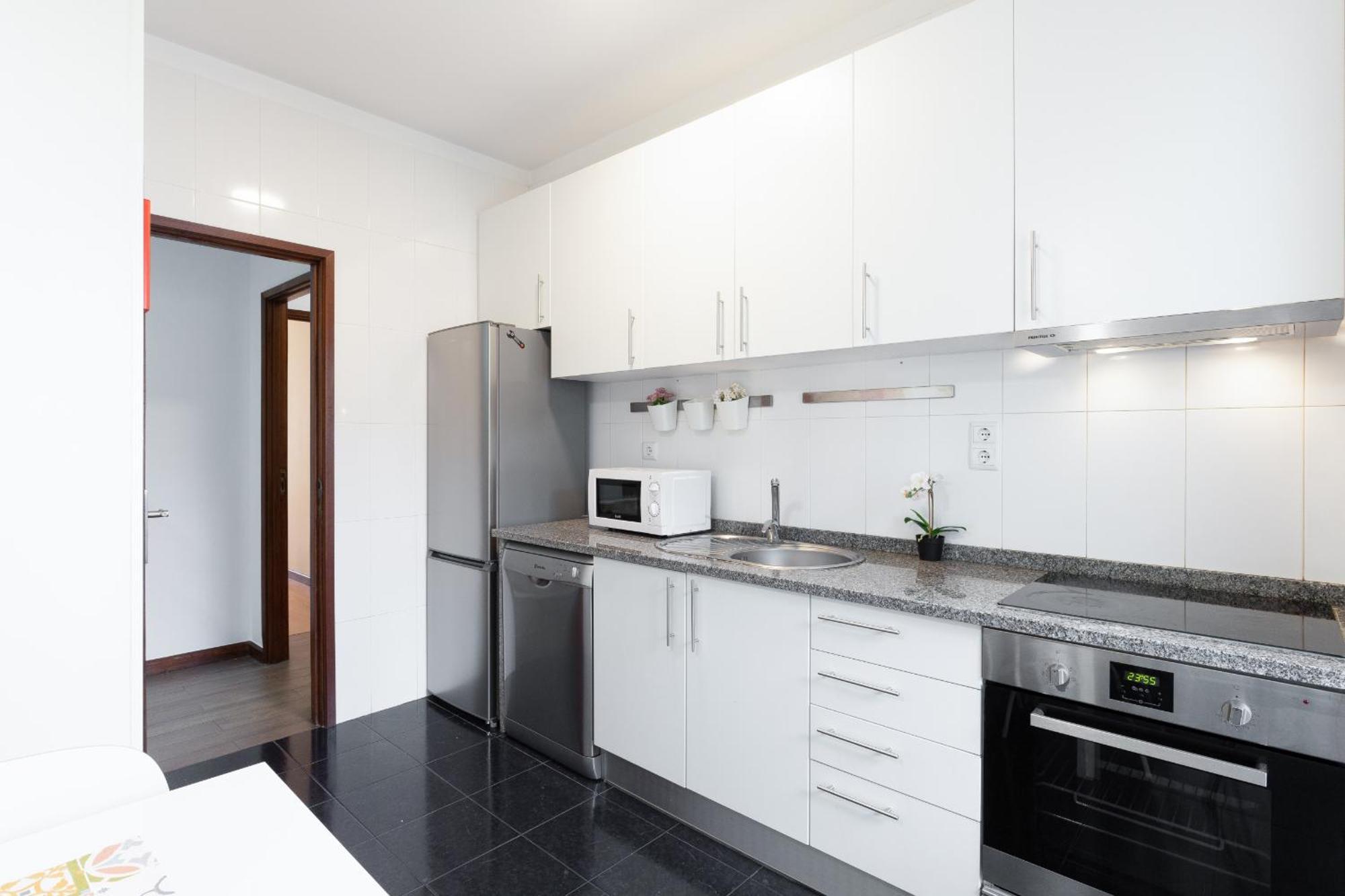 Host Wise Apartment Porto Exterior photo