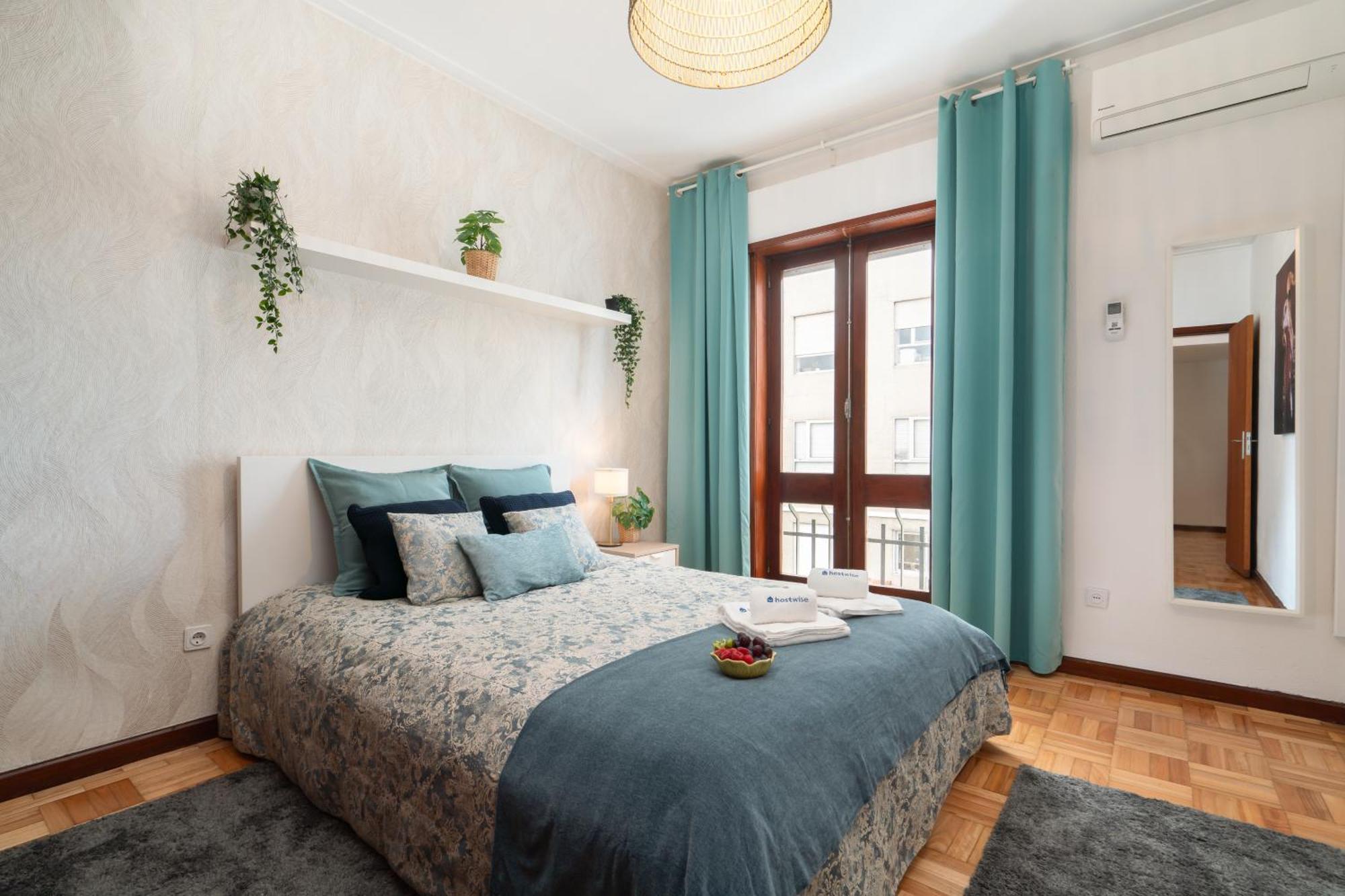 Host Wise Apartment Porto Room photo