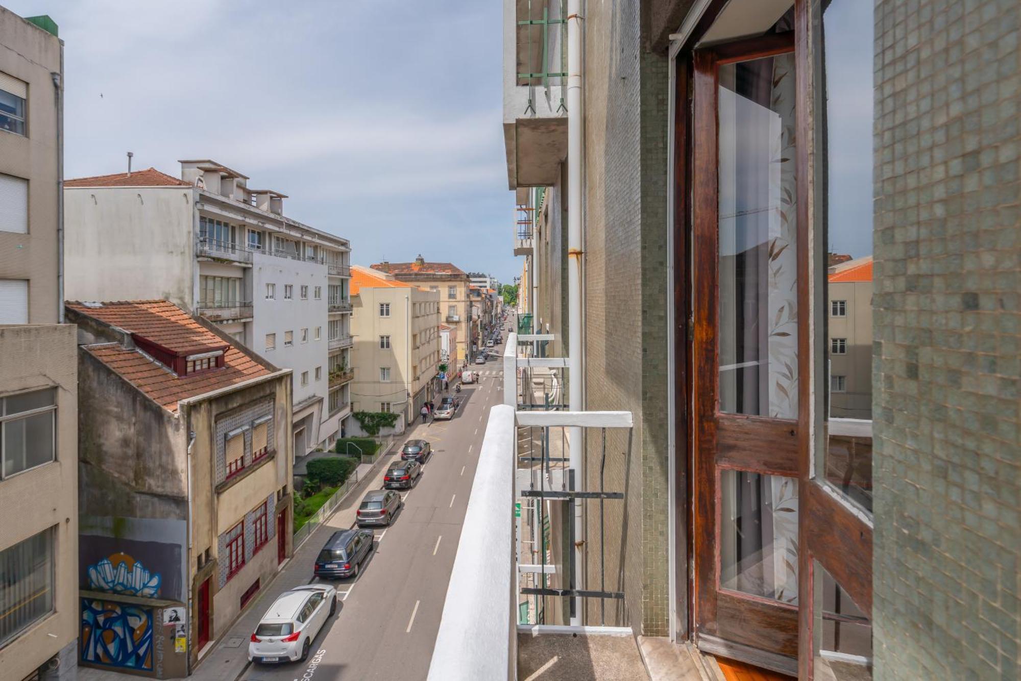 Host Wise Apartment Porto Room photo